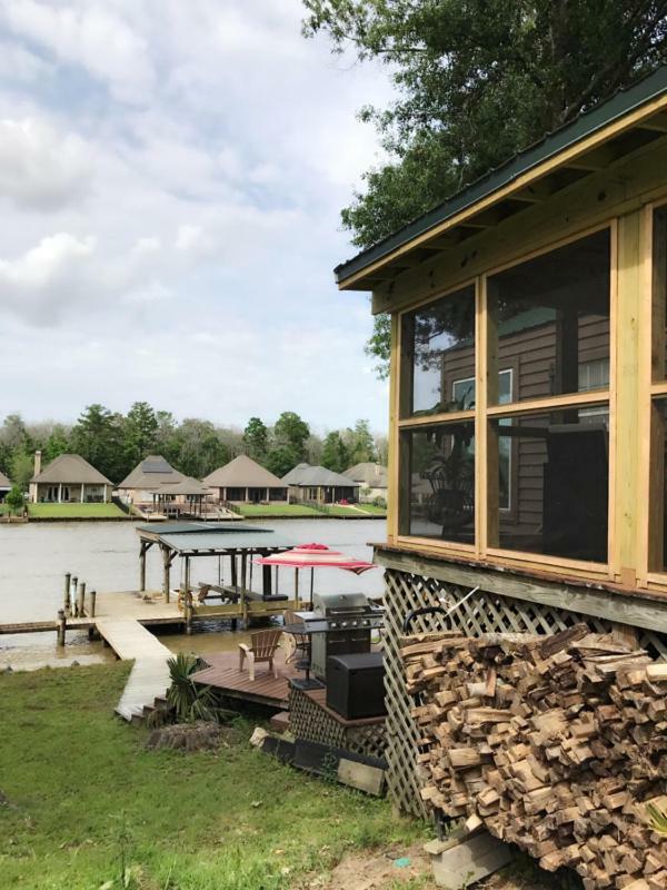 Cozy Cabin On The Bayou Maurepas Εξωτερικό φωτογραφία